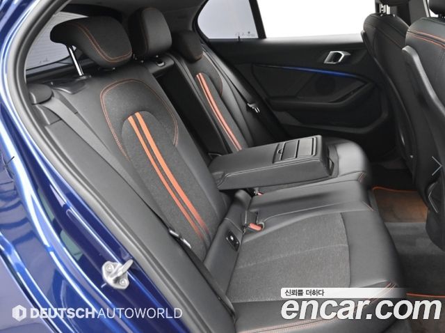 BMW 1-Series 2020 — photo 12