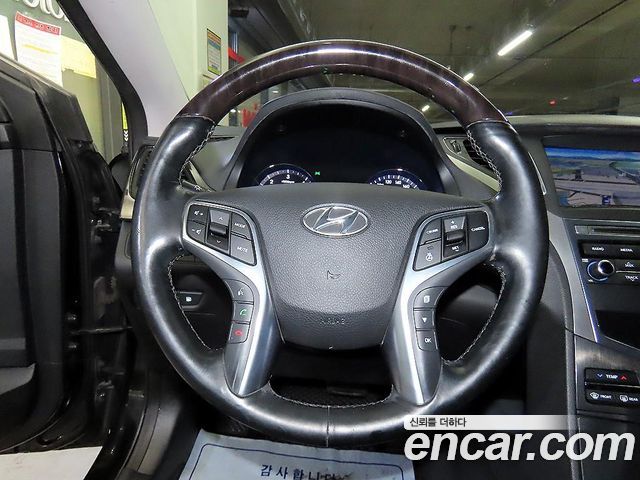 Hyundai Grandeur 2015 — photo 8