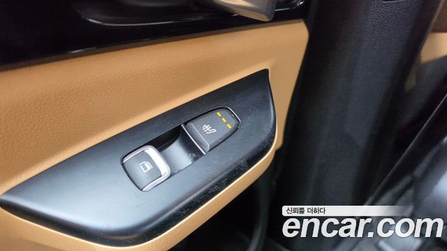 Kia Canival 2021 — photo 25