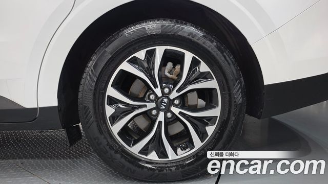 Kia Canival 2021 — photo 7