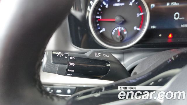 Kia Canival 2021 — photo 29
