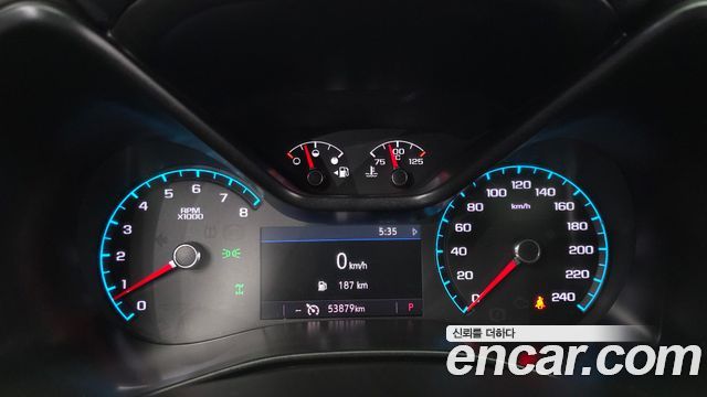 Chevrolet Korea Colorado 2020 — photo 11