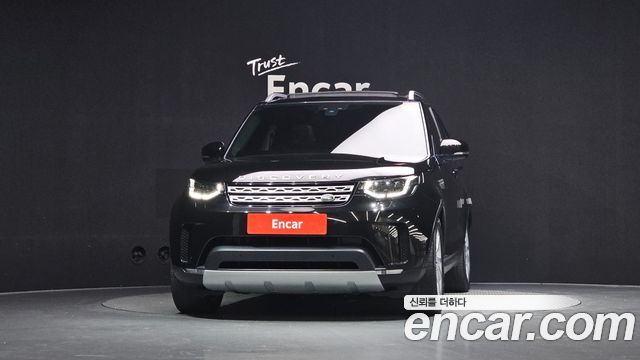 Land Rover Discovery 2019 — photo 3