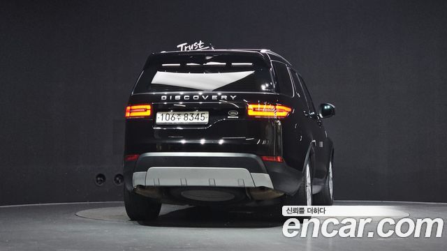 Land Rover Discovery 2019 — photo 4