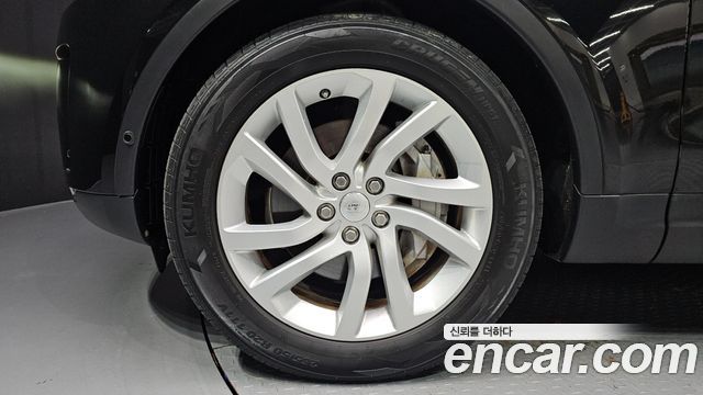 Land Rover Discovery 2019 — photo 5