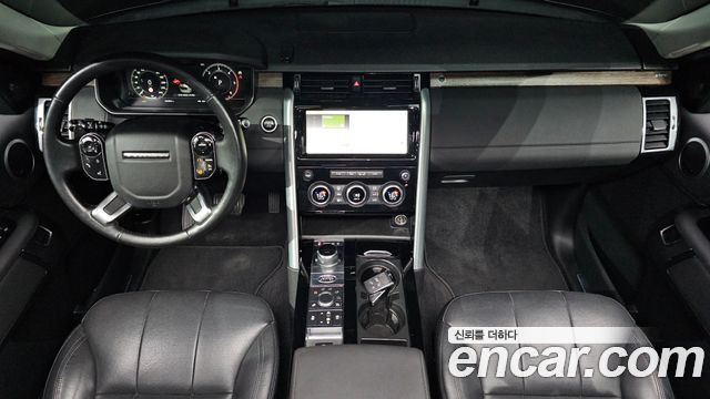 Land Rover Discovery 2019 — photo 7