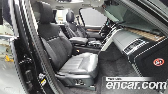 Land Rover Discovery 2019 — photo 11
