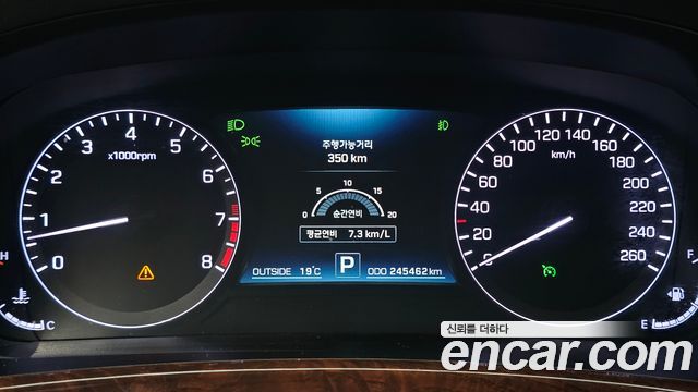 Hyundai Equus 2014 — photo 8