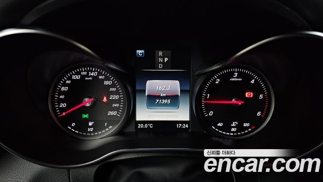Mercedes-Benz GLC-Class 2018 — photo 11