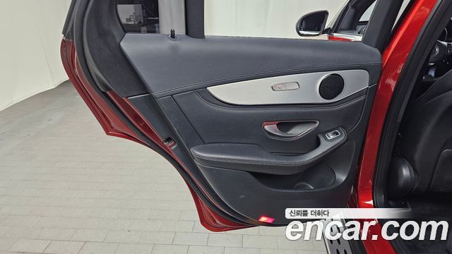 Mercedes-Benz GLC-Class 2018 — photo 15
