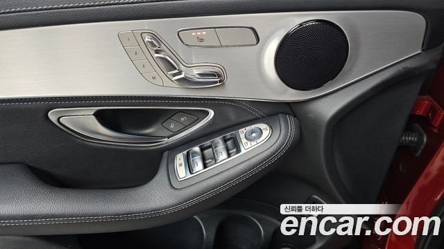 Mercedes-Benz GLC-Class 2018 — photo 28
