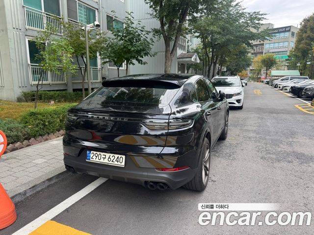 Porsche Cayenne 2021 — photo 3