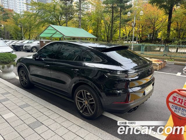 Porsche Cayenne 2021 — photo 4