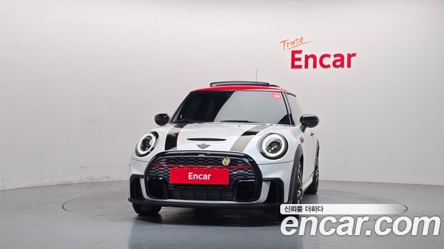 Mini Cooper 2024 — photo 3