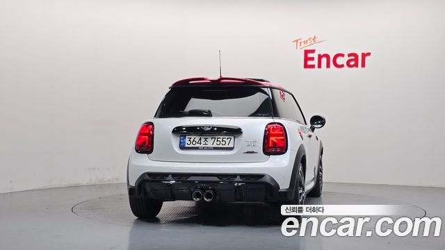 Mini Cooper 2024 — photo 4