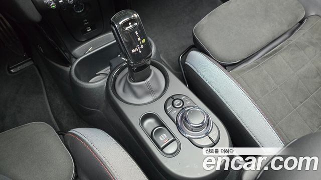 Mini Cooper 2024 — photo 12