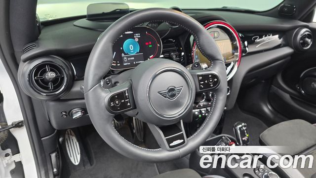 Mini Cooper 2024 — photo 19