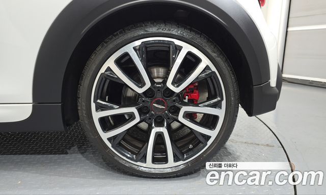 Mini Cooper 2024 — photo 7