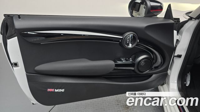 Mini Cooper 2024 — photo 14