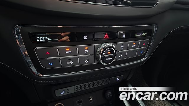 KG Mobility Rexton 2019 — photo 25