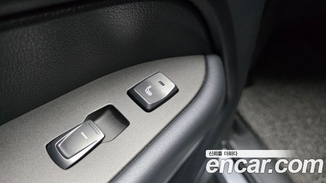 KG Mobility Rexton 2019 — photo 28