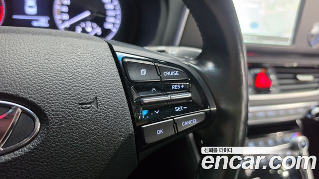 Hyundai Grandeur 2018 — photo 24