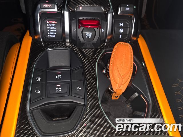 Lamborghini Urus 2022 — photo 9