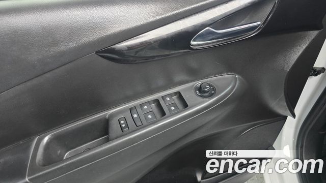 Chevrolet Korea Spark 2022 — photo 31