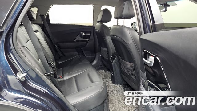 Kia Niro 2018 — photo 12