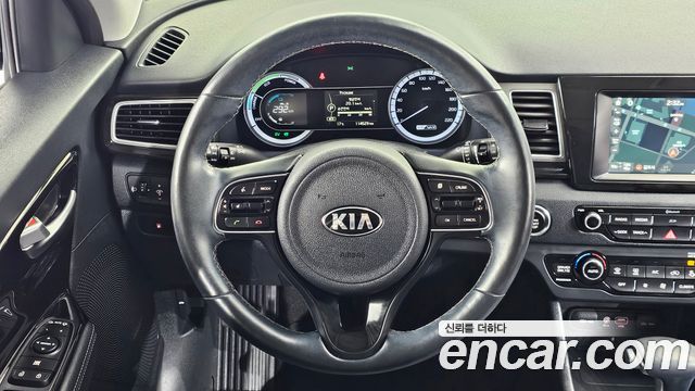 Kia Niro 2018 — photo 15