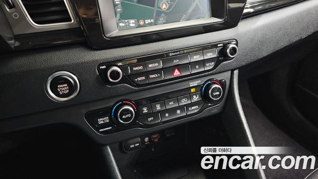 Kia Niro 2018 — photo 18