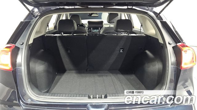 Kia Niro 2018 — photo 20