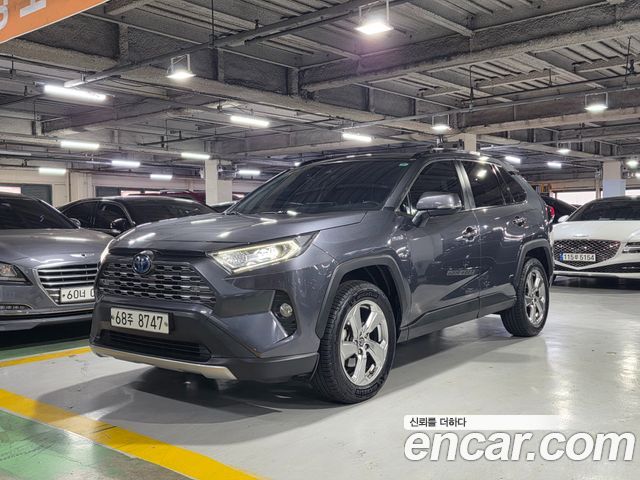 Toyota RAV4 2019 — photo 1