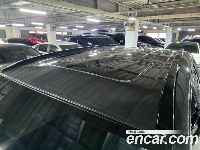 Toyota RAV4 2019 — photo 8