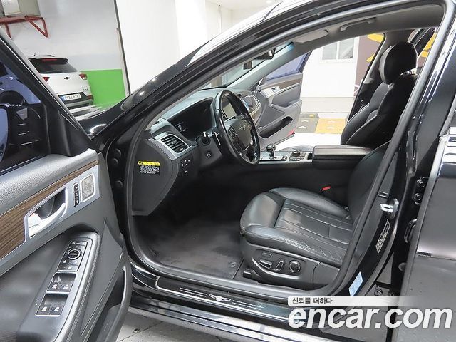 Genesis G80 2017 — photo 12