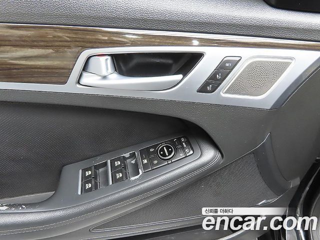 Genesis G80 2017 — photo 13