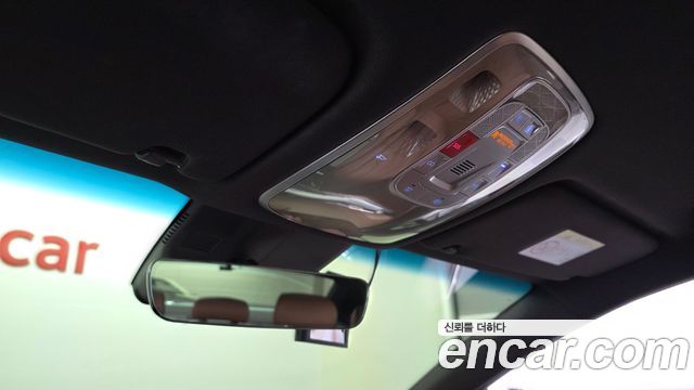 Genesis G80 2023 — photo 18