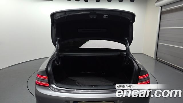 Genesis G80 2023 — photo 20