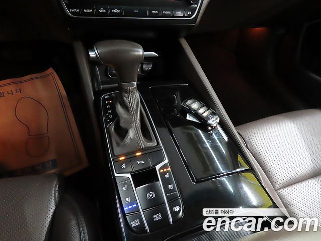 Kia K7 2016 — photo 17