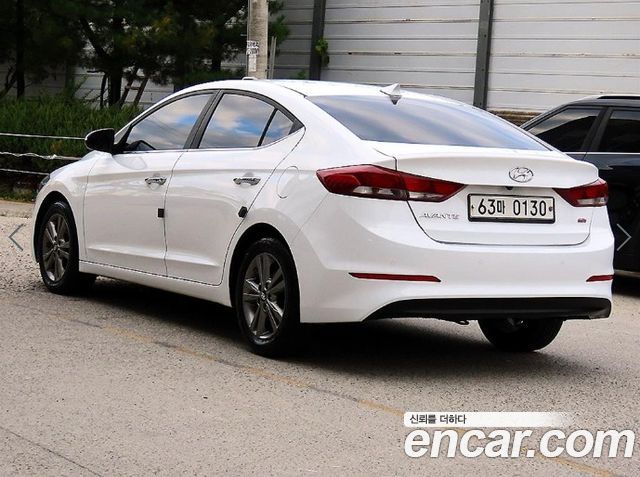 Hyundai AVANTE 2016 — photo 3