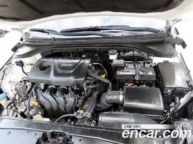 Hyundai AVANTE 2016 — photo 18