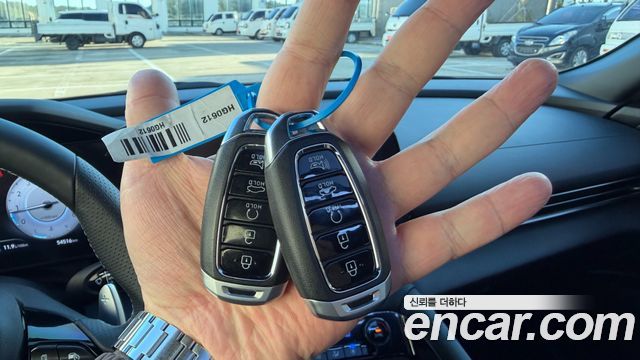 Hyundai AVANTE 2023 — photo 16