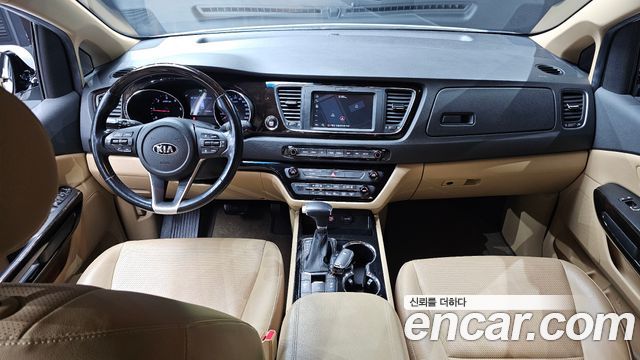 Kia Canival 2020 — photo 7