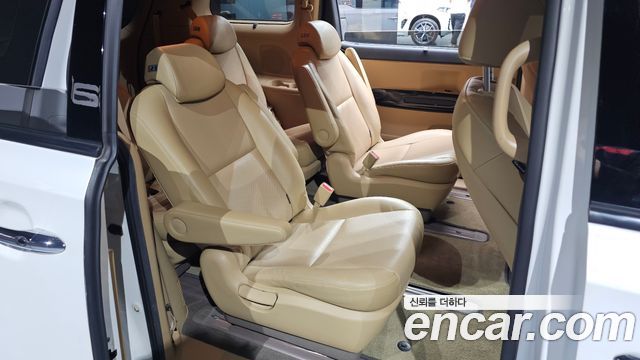 Kia Canival 2020 — photo 11
