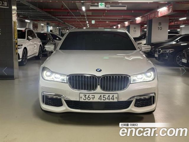 BMW 7-Series 2018 — photo 2