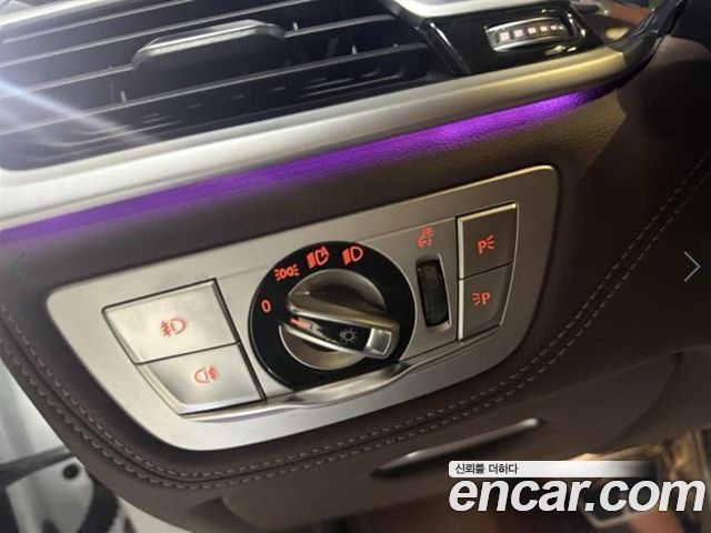 BMW 7-Series 2018 — photo 14