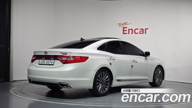 Hyundai Grandeur 2011 — photo 2