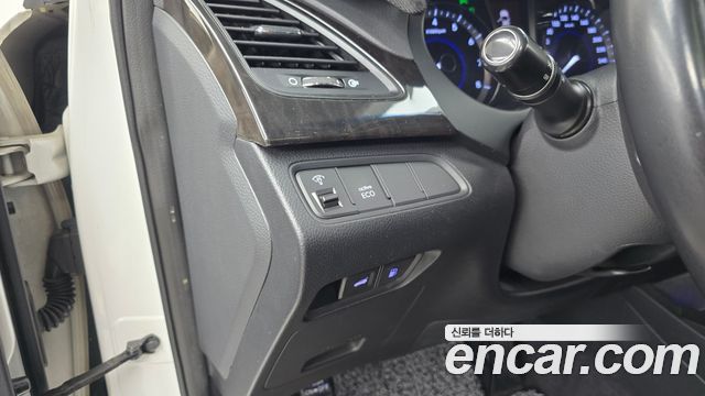 Hyundai Grandeur 2011 — photo 16