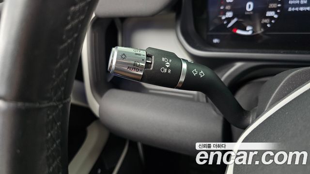 Land Rover Defender 2020 — photo 28