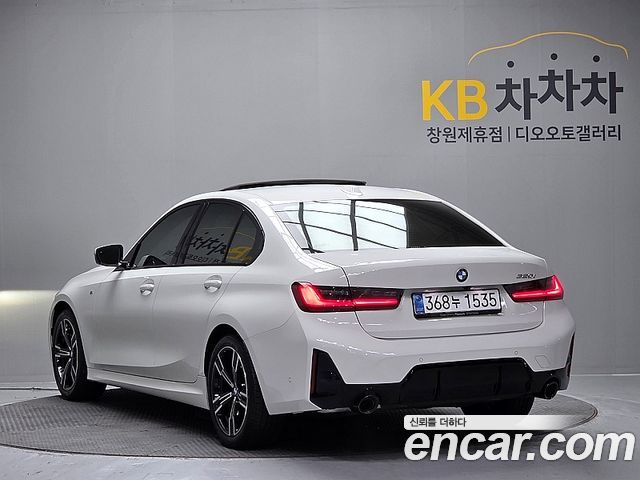 BMW 3-Series 2025 — photo 6